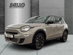 Beige Neu 2025 Fiat 600E Limousine | 39.990 €