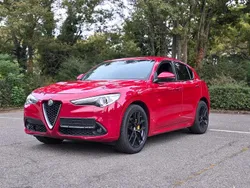 Rot Gebraucht 2017 Alfa Romeo Stelvio SUV | 17.900 €