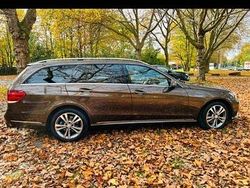 Schwarz Gebraucht 2016 Mercedes E200 Edition Kombi | 17.200 € (Fairer Preis)