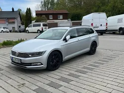 Silber Gebraucht 2016 VW Passat Highline Kombi | 11.999 € (Fairer Preis)
