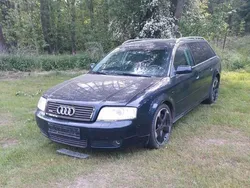 Blau Gebraucht 2004 Audi A6 Kombi | 3.800 €