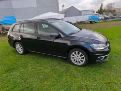 Deep black perleffekt Gebraucht 2019 VW Golf VII Comfortline Kombi | 16.750 € (Fairer Preis)