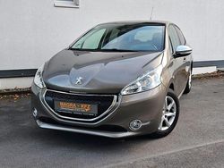 Grau Gebraucht 2013 Peugeot 208 Style Kleinwagen | 4.200 € (Fairer Preis)