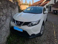 Weiß Gebraucht 2016 Nissan Qashqai Visia SUV | 8.900 € (Guter Preis)