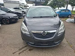 Grau Gebraucht 2012 Opel Meriva Edition Van / Kleinbus | 4.290 € (Fairer Preis)
