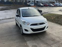 Weiß Gebraucht 2013 Hyundai i10 Edition Kleinwagen | 2.500 € (Guter Preis)
