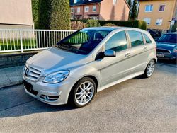 Silber Gebraucht 2011 Mercedes B200 Avantgarde Van / Kleinbus | 6.500 € (Etwas zu teuer)