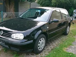 Schwarz Gebraucht 2000 VW Golf IV Kleinwagen | 1.650 € (Fairer Preis)
