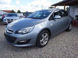 Grau Gebraucht 2013 Opel Astra Edition Limousine | 5.400 € (Fairer Preis)
