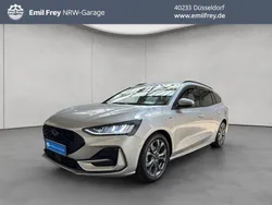 Silber Gebraucht 2023 Ford Focus ST-Line X Kombi | 19.790 € (Guter Preis)