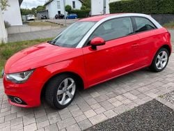 Rot Gebraucht 2010 Audi A1 Kleinwagen | 8.699 € (Etwas zu teuer)
