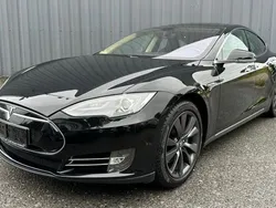 Schwarz Gebraucht 2013 Tesla Model S Limousine | 12.990 € (Teuer)