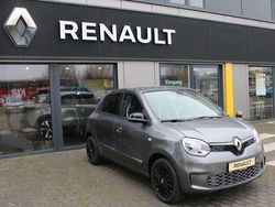 Lunairegrau Gebraucht 2024 Renault Twingo Urban Night Kleinwagen | 20.990 €