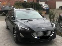 Schwarz Gebraucht 2020 Ford Focus Cool & Connect Kombi | 14.850 € (Fairer Preis)