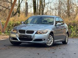 Blau Gebraucht 2009 BMW 325 Comfort Edition Limousine | 9.999 € (Etwas zu teuer)