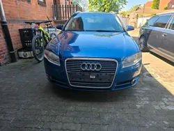 Blau Gebraucht 2005 Audi A4 S-Line Kombi | 3.500 € (Teuer)