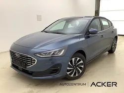 Chrome blue Gebraucht 2024 Ford Focus Titanium Limousine | 21.980 € (Superpreis)