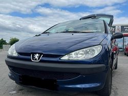Blau Gebraucht 2005 Peugeot 206 Kleinwagen | 500 € (Superpreis)