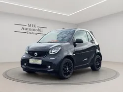 Schwarz Gebraucht 2019 Smart ForTwo Cabrio Passion Cabrio | 13.950 € (Fairer Preis)