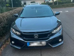 Grau Gebraucht 2018 Honda Civic Limousine | 15.000 € (Fairer Preis)