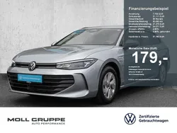 Oyster silver (metallic) Gebraucht 2024 VW Passat Kombi | 31.780 € (Superpreis)
