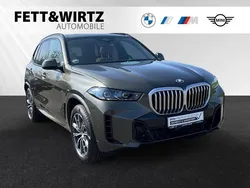 Manhattan metallic Gebraucht 2024 BMW X5 M Sport SUV | 77.700 € (Guter Preis)