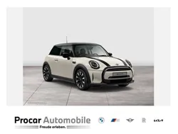 Weiß Gebraucht 2022 Mini Cooper Classic Kleinwagen | 24.290 € (Etwas zu teuer)
