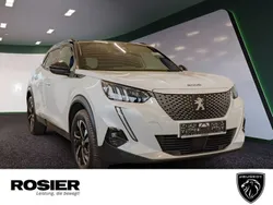 Weiss / perlmutt weiss Gebraucht 2022 Peugeot e-2008 GT SUV | 19.889 € (Fairer Preis)