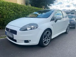 Weiß Gebraucht 2009 Fiat Punto Kleinwagen | 3.000 € (Teuer)