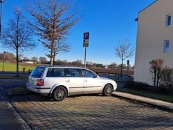 Schwarz Gebraucht 2001 VW Passat Kombi | 1.400 € (Superpreis)