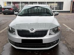 Silber Gebraucht 2015 Skoda Octavia Kombi | 12.800 € (Teuer)