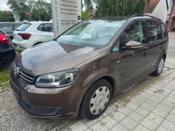 Braun Gebraucht 2011 VW Touran Van / Kleinbus | 5.750 € (Guter Preis)