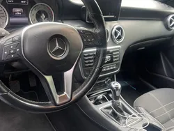 Grau Gebraucht 2014 Mercedes A180 Limousine | 9.300 € (Fairer Preis)