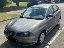 Grau Gebraucht 2004 Seat Ibiza Fresh Limousine | 2.000 € (Fairer Preis)