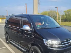 Schwarz Gebraucht 2017 VW T6 Van | 29.999 €