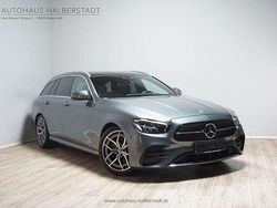 Grau Gebraucht 2022 Mercedes E220 AMG Kombi | 37.789 € (Fairer Preis)