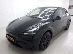 Schwarz Gebraucht 2023 Tesla Model Y Standard Range SUV | 34.900 € (Guter Preis)