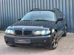 Schwarz Gebraucht 2003 BMW 320 Exclusive Kombi | 2.990 € (Guter Preis)