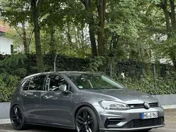 Grau Gebraucht 2017 VW Golf VII Highline Limousine | 13.400 € (Fairer Preis)