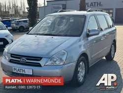 Silber Gebraucht 2006 Kia Carnival Basis Van / Kleinbus | 1.990 € (Guter Preis)