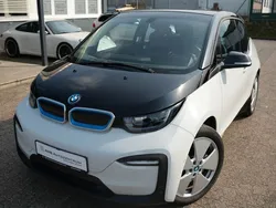 Weiß Gebraucht 2021 BMW i3 Basis Kleinwagen | 19.399 € (Guter Preis)