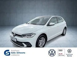 Weiß Gebraucht 2022 VW Polo Style Limousine | 18.590 € (Fairer Preis)