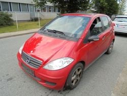 Rot Gebraucht 2006 Mercedes A170 Limousine | 850 € (Guter Preis)