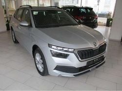 Brilliantsilber metallic Gebraucht 2022 Skoda Kamiq Ambition SUV | 20.990 € (Superpreis)