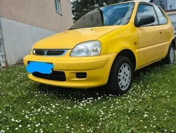 Gelb Gebraucht 2000 Honda Logo Kleinwagen | 950 €