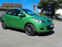 Grün Gebraucht 2009 Mazda 2 Dynamic Kleinwagen | 3.499 € (Fairer Preis)