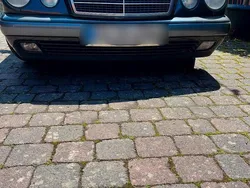 Schwarz Gebraucht 1996 Mercedes E230 Limousine | 1.000 € (Superpreis)
