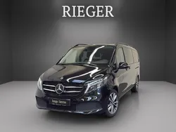 Black metallic Gebraucht 2024 Mercedes V300 Avantgarde Van / Kleinbus | 59.855 € (Etwas zu teuer)