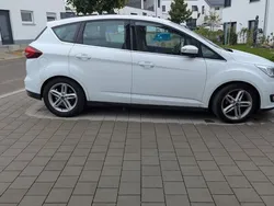 Weiß Gebraucht 2015 Ford C-MAX Titanium Van / Kleinbus | 9.800 € (Fairer Preis)