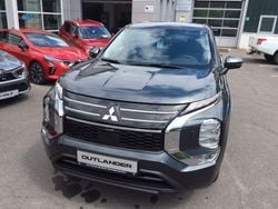 Weiß Neu 2025 Mitsubishi Outlander P-HEV Plus SUV | 50.990 € (Fairer Preis)